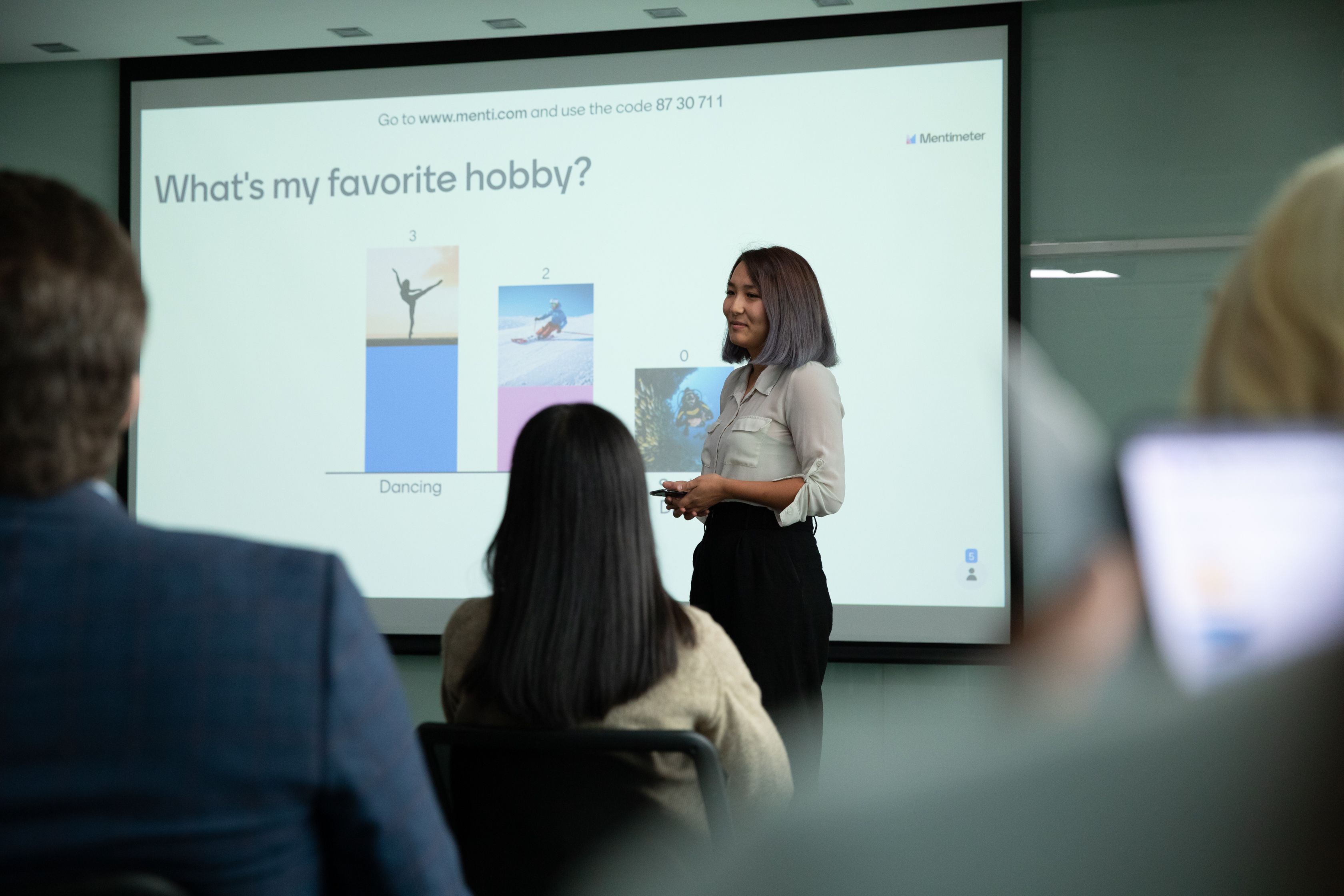 Basic Skills in Presentations: 1 What is a presentation