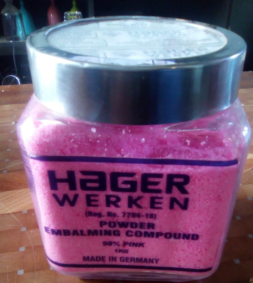 Attachment hager-werken-embalming-pink-powder_orig.jpeg